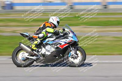 media/Jan-20-2023-Fastrack Riders (Fri) [[f2ad32aba3]]/Private/session 4 turn 6/